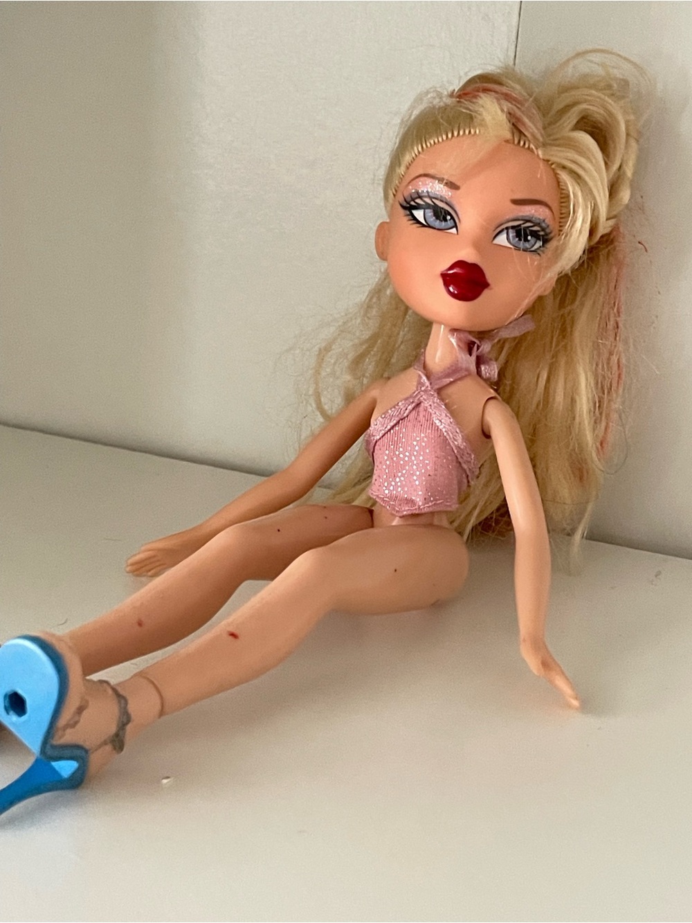 Vintage cloe Winter Ball Beauty Christmas Holiday Bratz doll